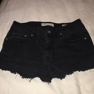 Bullhead black denim shorts